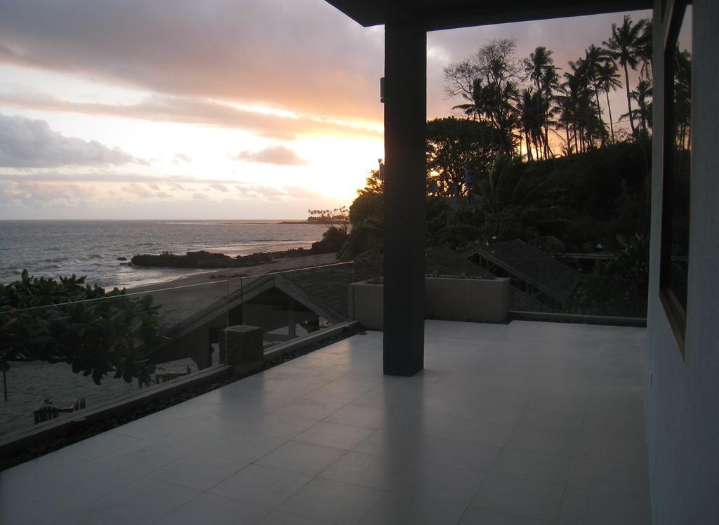 Cafe Alberto B And B Senggigi Exterior foto